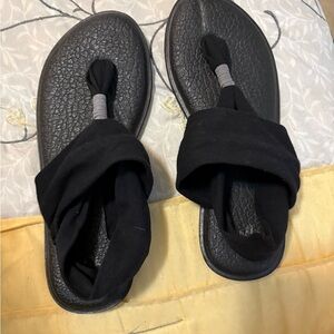 Sanuk Black Sandals